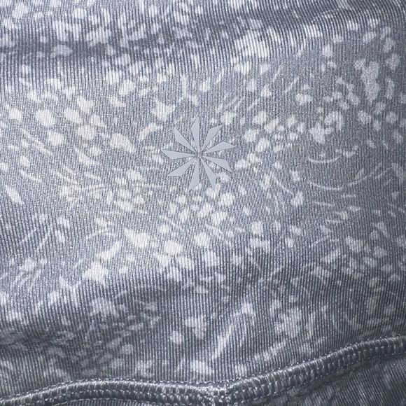 Athleta Primose Chaturanga Tights Grey & White Floral Leggings Size XS - Picture 4 of 8